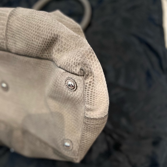 Authentic Yves Saint Laurent Easy bag - Picture 12 of 14